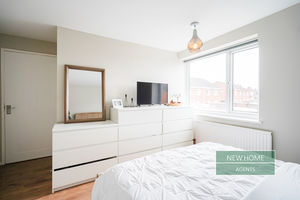 Photo 24- click for photo gallery